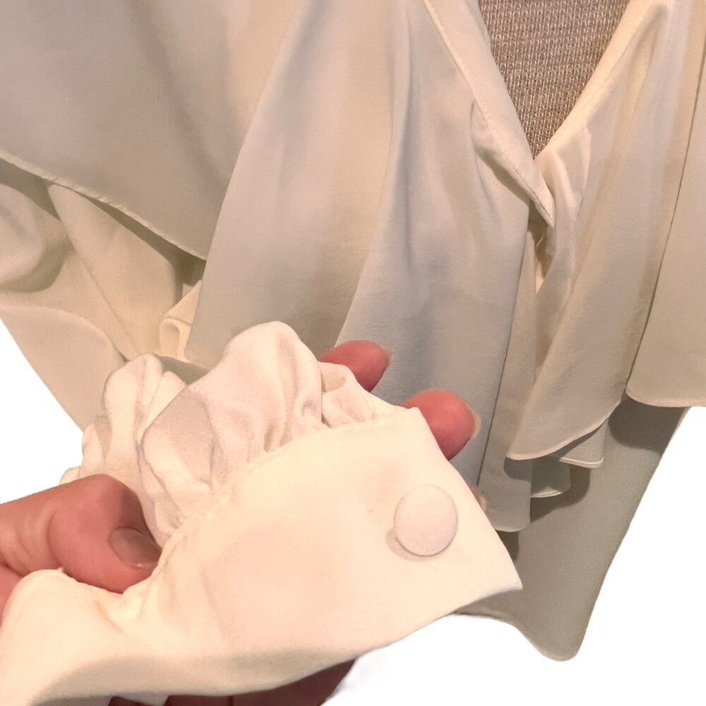 Vintage Size 8/S/M? Petite Sophisticate Womens Ruffled Blouse Ivory Long Sleeve - Picture 7 of 9